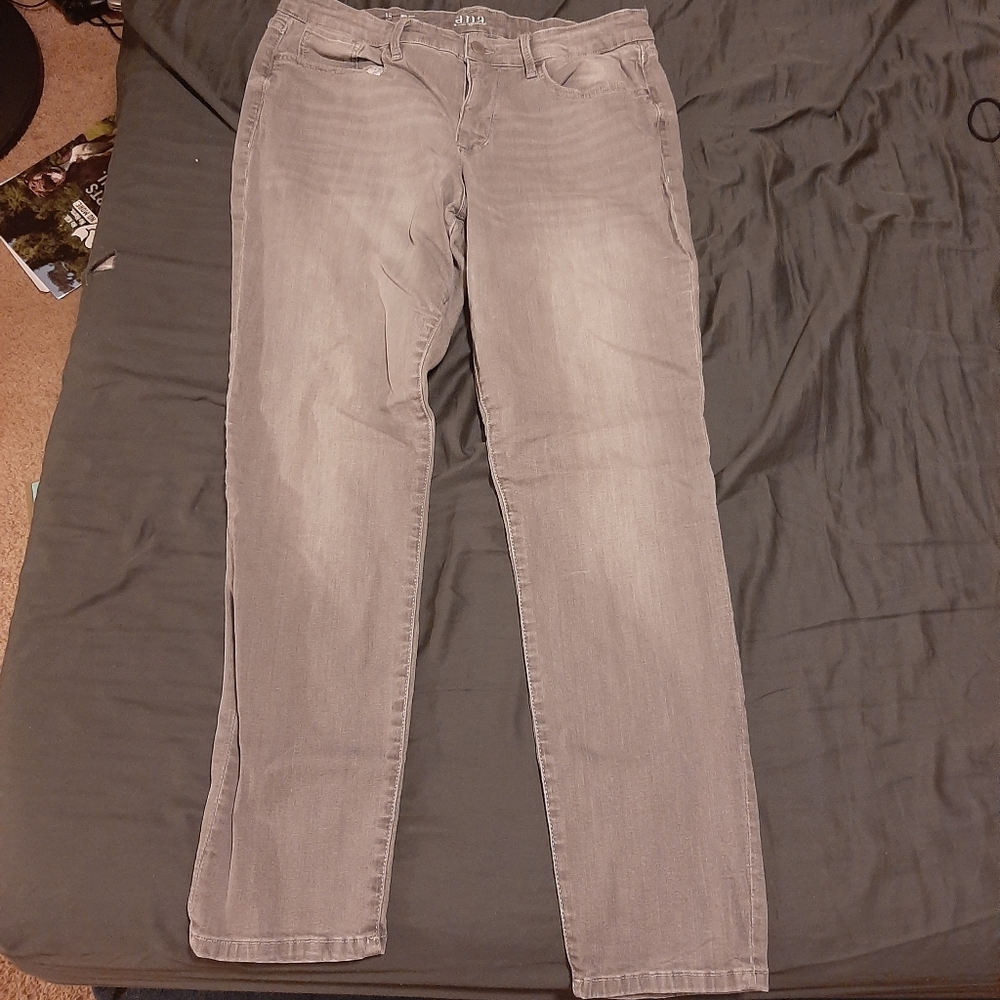 Jean's